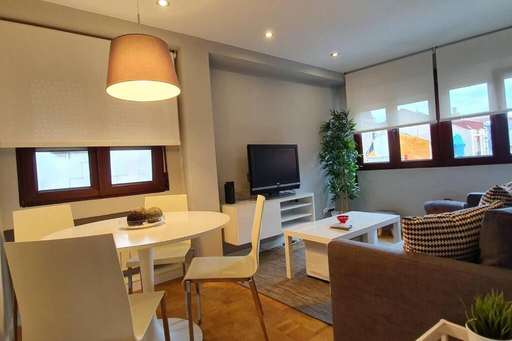 Apartment Moderno En El Centro. El Carmen Wifi Gijon